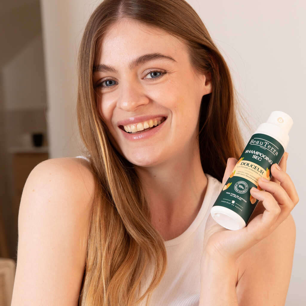 JAUNUMS -  Dabisks sausais šampūns!