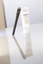 Institut Esthederm Photo Reverse tonēts ļoti augstas aizsardzības fluīds sejai ar pigmentācijas plankumiem 50 ml