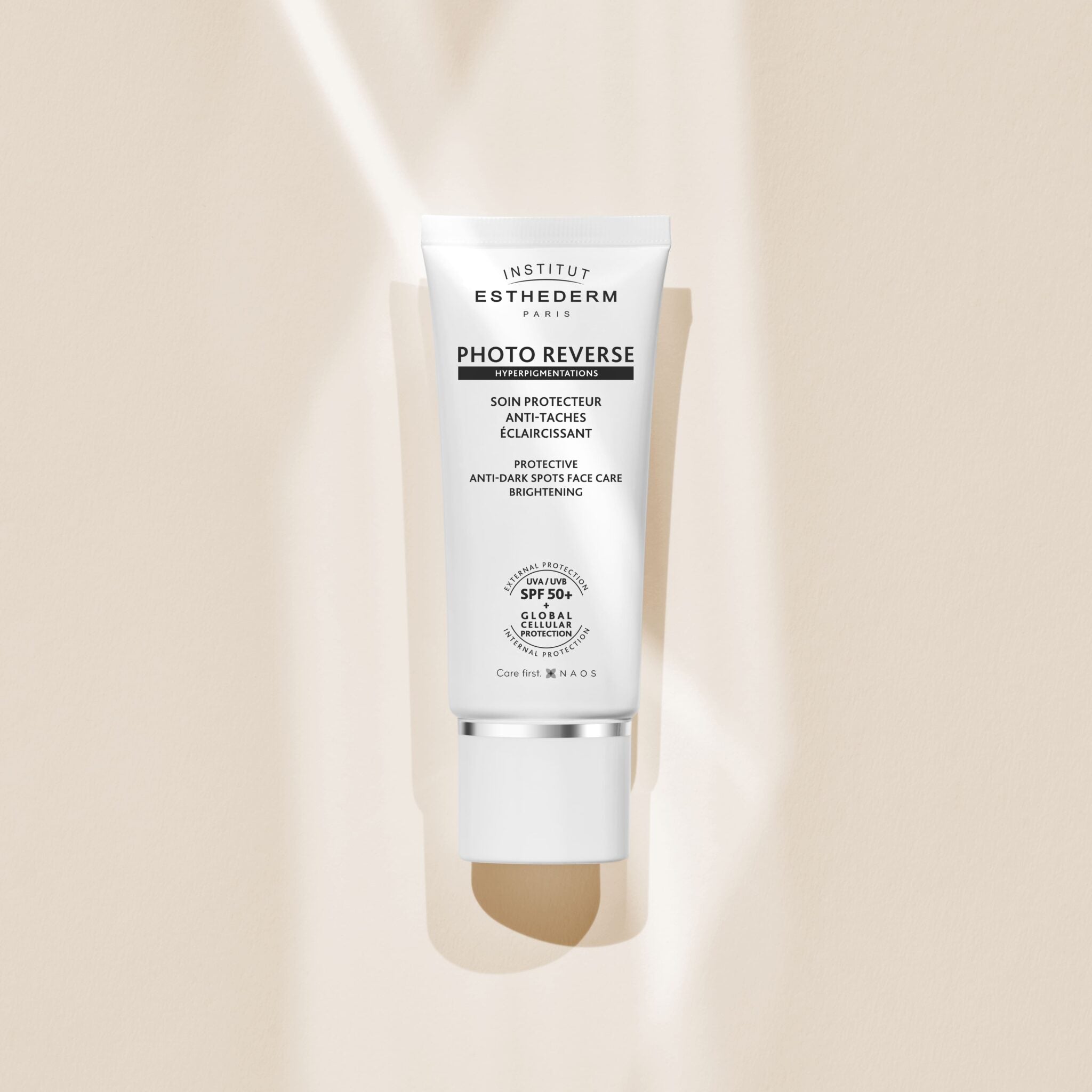 Institut Esthederm Photo Reverse ļoti augstas aizsardzības fluīds sejai ar pigmentācijas plankumiem 50 ml